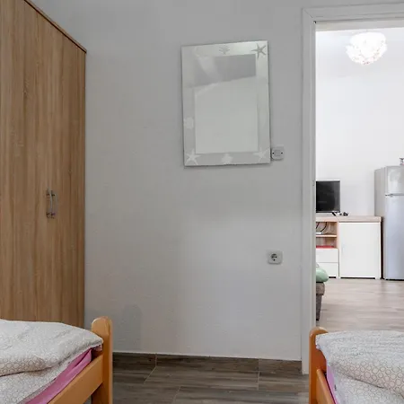 Apartman By The Sea - 23334 Vir