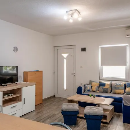 By The Sea - 23334 Apartman Vir